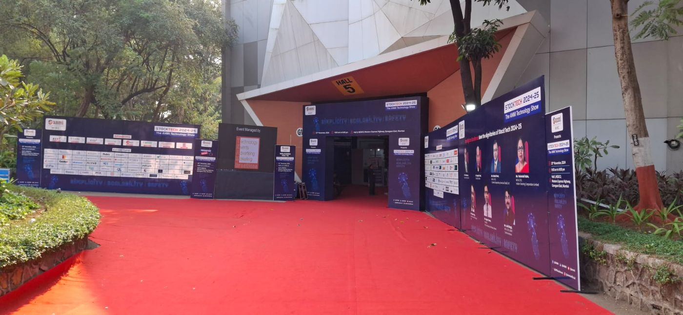 Exhibition Entrance & Red Carpet — Team Creations